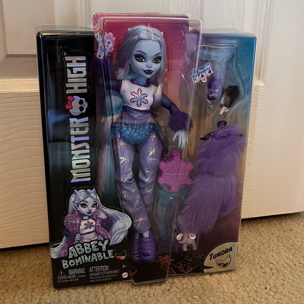 Monster high abbey bominable doll